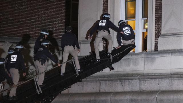 Más de 100 detenidos tras irrupción policial en Universidad de Columbia